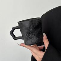 Juodas akmens stiklinis puodelis pienui, arbatai, kavai, sultims, vandeniui. Namų, biuro gėrimų indai 201-300ml