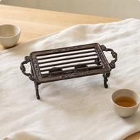 Cast Iron Tea Warmer Sturdy Decorative Teapot Stand Heavy Duty for Dining Tables