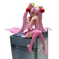 Hatsune Miku Anime figūrėlė Rožinė suknelė Sėdinti poza PVC modelis Veiksmo žaislai Vyšnių žiedų dekoracija rinkti dovanas