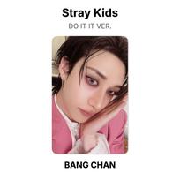 Stray Kids DO IT IT VER. Oficiali nuotraukų kortelė BANG CHAN 03