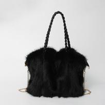 Women's Fashionable Plush Large Capacity Tote Bag High-end Pleated Fox Fur Shoulder Crossbody Bags Commuter bag with Metal Chain juoda