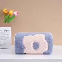 New bath towel in 2025, coral fleece, soft, absorbent, no shedding, super comfortable, size 70*140, large specification. 70x140cm white