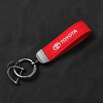 Suede odos Automobilio logotipas Raktų pakabukai Grandinėlės Toyota GR Corolla Yaris Aygo Prius RAV4 Crown CHR Camry Auris Raktų pakabuko priedai WH8 red