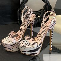 Fashion New Women Shoes Street Sexy Stiletto Women Sandals Ultra High Heels Fashion Platform Buckle Strap Nightclub Party Stripper Shoes 42 gray