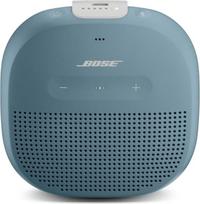 „Bose SoundLink Micro“ „Bluetooth“ garsiakalbis: mažas, nešiojamas, vandeniui atsparus garsiakalbis su mikrofonu, mėlynos spalvos