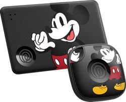 „Life360 x Disney Tile“ pradedančiųjų rinkinys – „Bluetooth“ sekiklis ir daiktų ieškiklis raktams, piniginėms ir kt. Su „iOS“ ir „Android“ suderinamas telefonų ieškiklis. 2 vnt. rinkinys (juodas „Tile“ / plonas) – Mikis