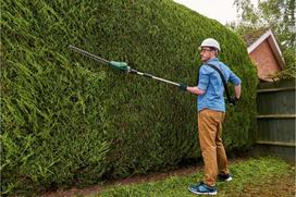 Bosch Group Bosch UniversalHedgePole 18 Pole Hedge Trimmer Electric 2200spm 430mm Blade Length