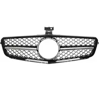 Priekinės grotelės Mercedes-Benz W204 (07-14), juodos su chromu