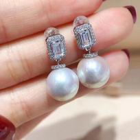 Freshwater Edison pearl earrings are round and bright versatile pearl stud earrings, earrings, sugar cube earrings for women 10-11mm