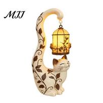 Indoor Outdoor Desk Ornament Retro Cat Sculpture Lantern, Resin Statue with Warm LED Light for Home Decorative Statues Courtyard Decor, and beige