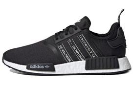 Men's Sneakers adidas NMD_R1 Core Black Cloud White Core Black/Core Black/Cloud White 44.5 black