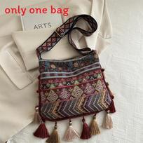 Bohemian Tassel Tote Bag With Polyester Interior For Casual Outings raudona