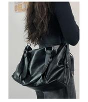 Premium Unisex Travel Tote: Crossbody, Shoulder, or Handheld for Business Trips black