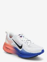 Nike - Nike Vomero 18 - Bėgimo bateliai - Balta