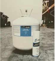 SABETOFLEX Spraylim EasyFLEX skirtas stogo dangos plėvelių ir apdailos montavimui nenaudojant dujinio degiklio ar dujinio pistoleto, 500 ml.