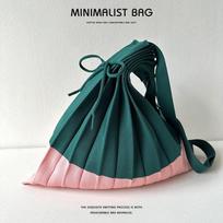New Knitted Pleats Tote Bag Designer Chic Stitching Contrast Korean Retro Fashion Women Shoulder Shopper Handbag Foldable black