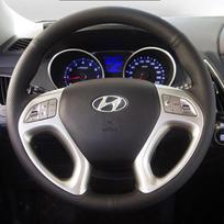 Individualizuojama neslystanti kvėpuojanti mikropluošto odos automobilio vairo apdangalas Hyundai ix35 Tucson 2 2011-2015 m. Automobilio priedai Gray Thread