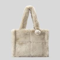 Women 2026 New Korean Style Splicing Plush Tote Bag Fashion Versatile Large‑Capacity Fluffy Handheld Shoulder Bag beige