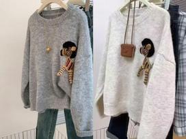 2025 Women's Retro Cartoon Pony Knit Sweater - Autumn/Winter, Round Neck, Loose Fit One Size gray