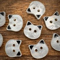 10 vnt. mielų kačių sagų 12 mm maža kačiuko galvutė balta derva 2 skylutės sagos drabužių aksesuarai 12mm juoda