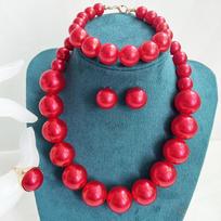 Hot Selling Unique Cheap Lovely Fashion Big Large Vintage Multi Color Beaded Pearl Necklace Jewelry Set Necklaces for Women peal set raudona