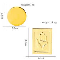 Popular JoJo's Bizarre Adventure Gesture Brooch: Kujo Jotaro Hat Badge yellow
