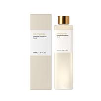 Smooth and Refreshing Toner: Hydrating and Nourishing, with a Light and Refreshing Texture. A Simplified Formula for a Smooth Complexion 100ml white