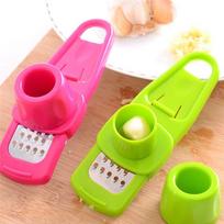 1pcs Ginger Garlic Crusher Press Garlic Grinding Grater Cutter Peeler Manual Garlic Mincer Chopping Garlic Tool Kitchen Accessories Random color 1pcs pink