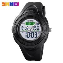 Hot-selling three-time multi-function men's watch, outdoor sports student camouflage electronic watch armijos žalia spalva