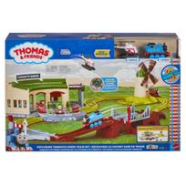 THOMAS & FRIENDS bėgių trasos rinkinys su lokomotyvų depu, JLL36