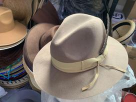 Hot-selling cowboy hat wool felt top hat western peacock feather jazz hat big brim men's winter hat L（58-60cm） gray
