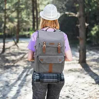 Happypicnic Izoliuota pikniko kuprinė 4 asmenims su pilnu stalo įrankių rinkiniu, erdviu šaldymo skyriumi, butelių laikikliais ir dideliu vandeniui atspariu pikniko kilimėliu