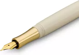 Kaweco Student 60's Swing Fountain Pen I aukščiausios kokybės plunksnakotis rašalo kasetėms su aukštos kokybės plieniniu plunksneliu žalios ir kreminės spalvos I nostalgiškas prabangus plunksnakotis 16 cm I plunksnelės plotis: M (vidutinis)