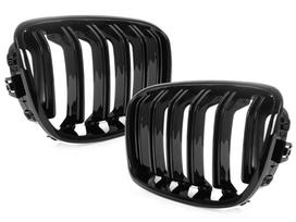 Dvigubos priekinės grotelės BMW F20 / F21 (2011–2014 m.) 3 / 5 durų hečbekui, juodos blizgios, kairė ir dešinė, komplektas
