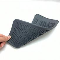 Silicone hair straightener thermal insulation mat, curling iron insulation storage bag, curling iron silicone thermal insulation pad tamsiai pilka spalva