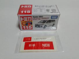 Discontinued Tomica 115 Toyota Voxy Edition Special with Store Display Sticker (First Specification) gray