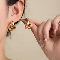 Cross Twist Metal Wind Stud Earrings Retro Multi-Layer Ring Geometric Earrings Personalized Niche Earrings brown
