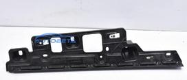 BMW I I8 priekinės panelės laikiklis dešinėje pusėje originalus 51777351138