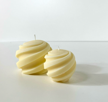Spiralinė sojų vaško žvakė šviesiai geltona 5.7x5.1cm