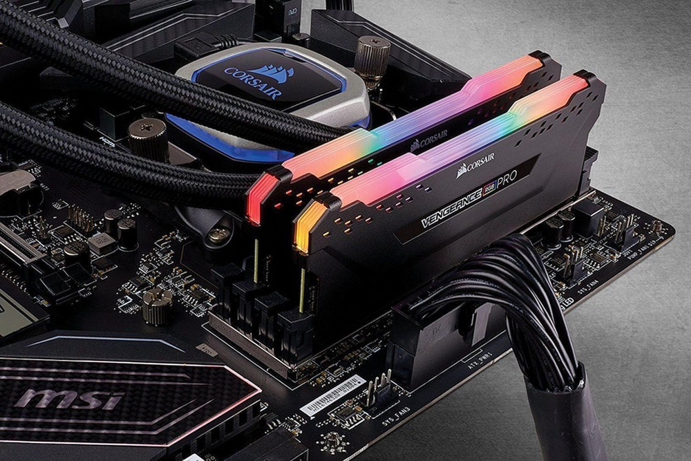 Corsair Vengeance RGB Pro 64GB DDR4 Kit 3200 (2x32GB) CL16 | Kainos.lt