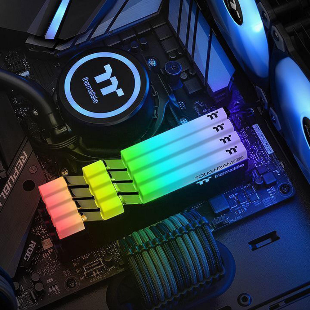 Thermaltake Toughram RGB Black 2x16GB DDR4 3600MHZ DIMM