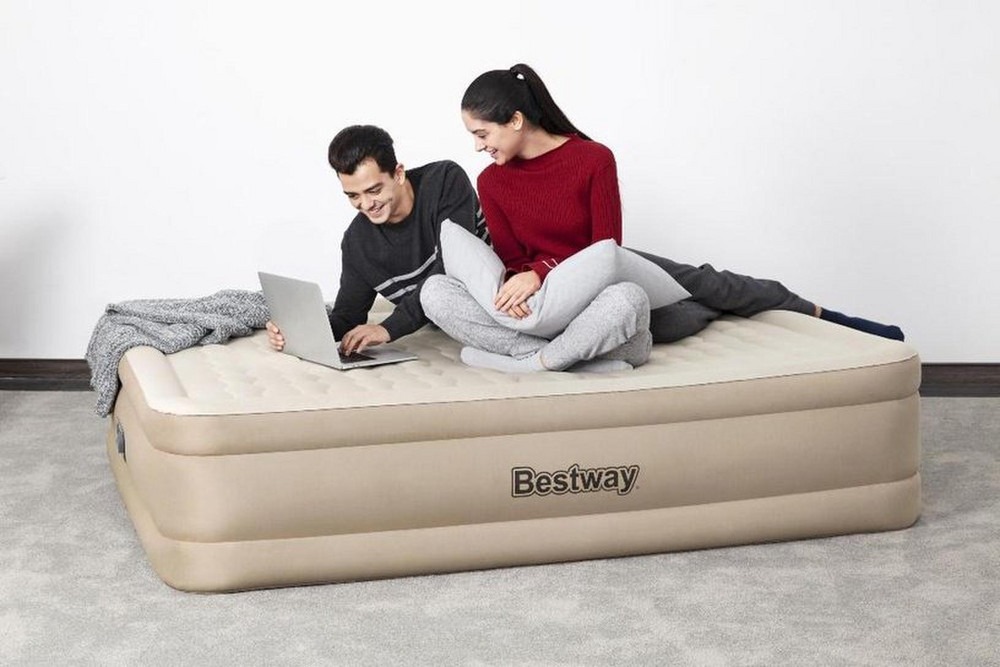 [Nuo 69 €] Bestway 69050 Fortech Airbed Queen Built-in AC Pump | Kainos.lt