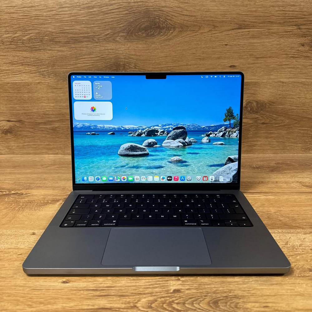 Apple MacBook Pro A2442, 14.2