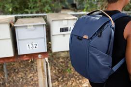 fot krepsiai - Peak Design Everyday Backpack V2 20L, midnight - 8 nuotrauka