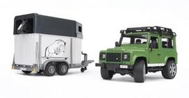 priekaba zirgami - Komplektas Bruder Professional Series Kraj Rover Defender With Horse Trailer 02592, žalia - 1 nuotrauka