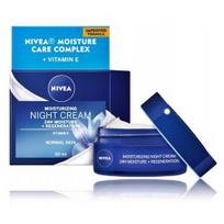 NIVEA 24H Moisture + Regeneration naktinis veido kremas normaliai ir mišriai odai - 50 ml.