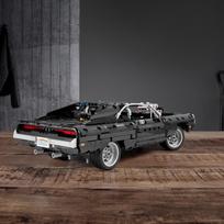 fast furious - LEGO Technic - Dom's Dodge Charger (Fast and Furious) 42111 - 4 nuotrauka