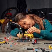 lego modeliai - LEGO Technic Sunkiasvoris ekskavatorius 42121  - 4 nuotrauka