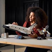lego space - LEGO Icons NASA daugkartinis erdvėlaivis „Discovery“ 10283 - 4 nuotrauka