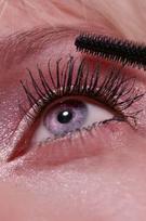 lash sensational - Maybelline Lash Sensational Sky High Mascara apimties suteikiantis blakstienų tušas 7,2 ml. - Black - 4 nuotrauka